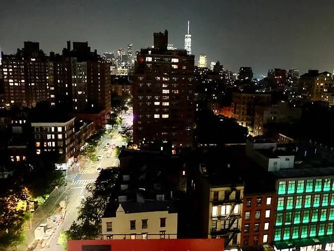 Was kann man in West Village machen - Ansicht bei Nacht