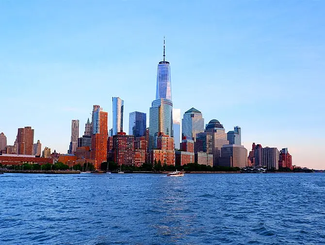 Bootstour mit Abendessen in New York (3 Stunden) - One World Trade Center