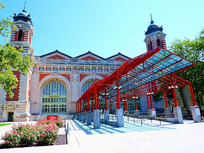 Bootstour zur Freiheitsstatue und Ellis Island