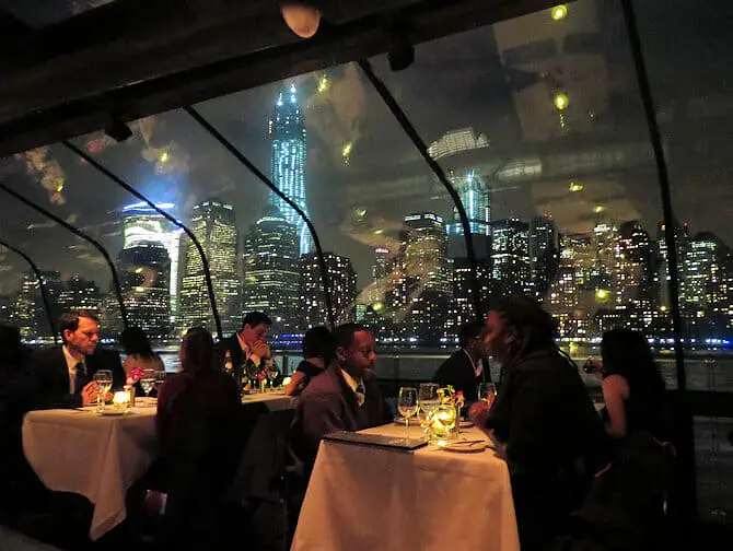 Bateaux Bootstour mit Abendessen in New York - Gäste