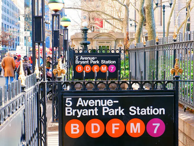New York Subway (U-Bahn) - Eintritt Subway Stations New York