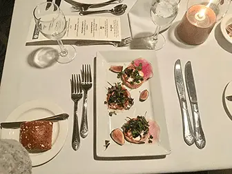 Weihnachtsbootstouren in New York - Abendessen