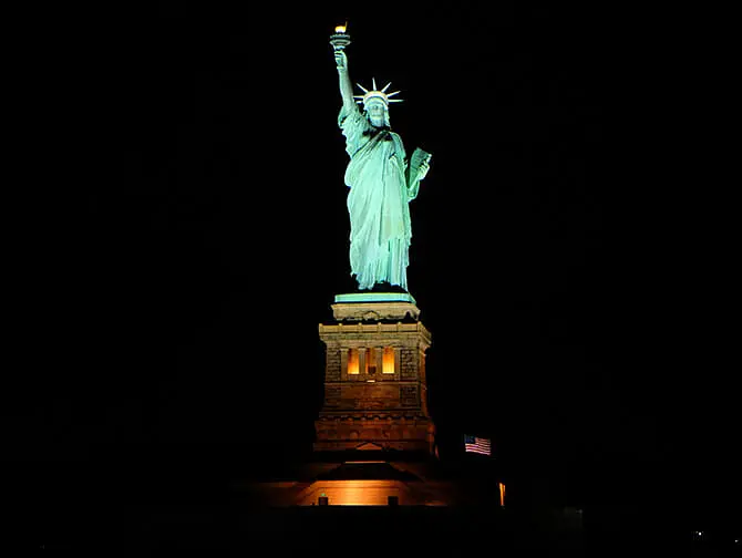Sonnenuntergang Bootstour zur Freiheitsstatue - Freiheitsstatue