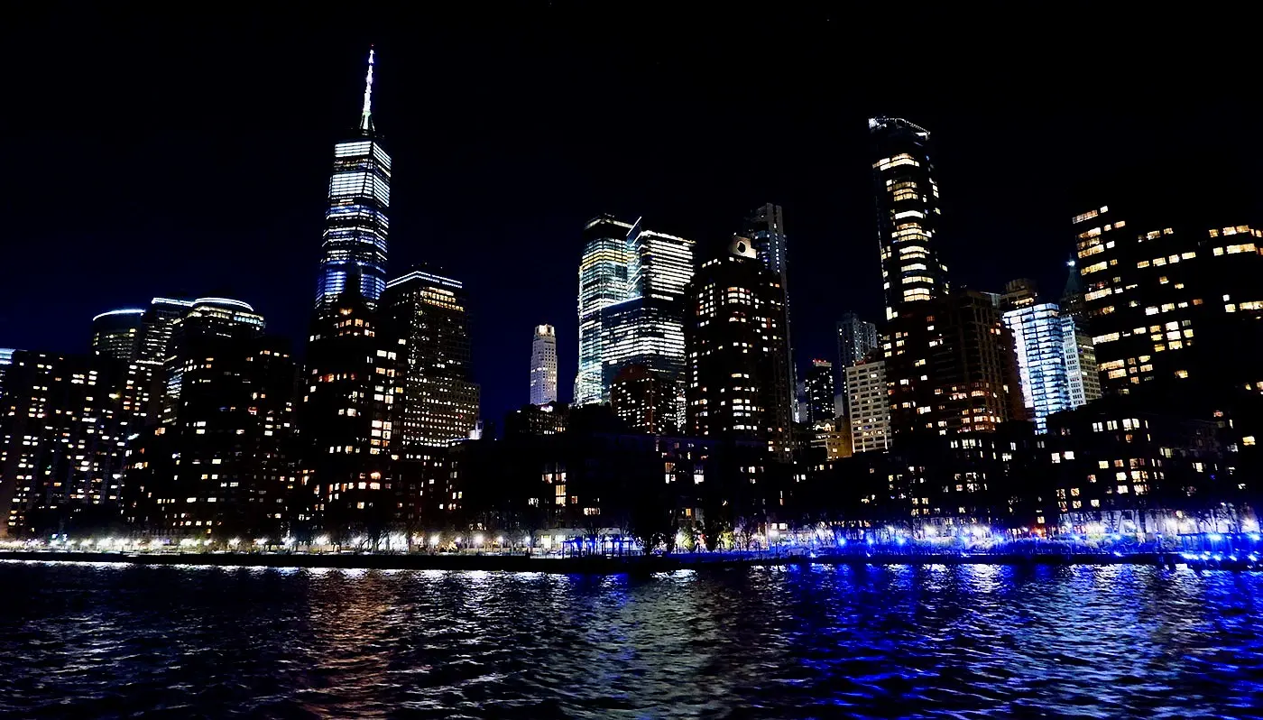 Thanksgiving Bootstouren mit Abendessen in New York - Aussicht
