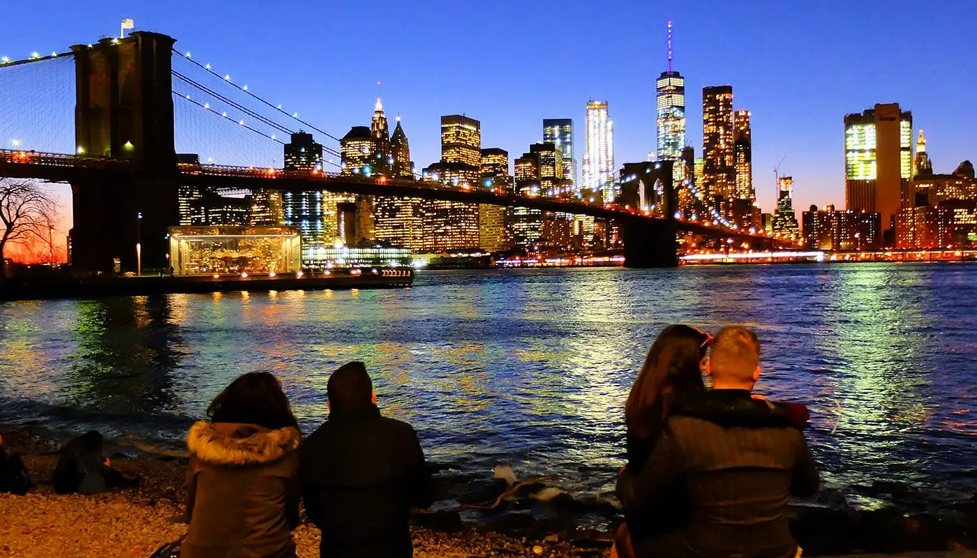 Brooklyn Bridge in New York - Skyline
