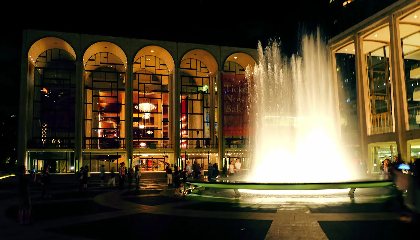 Lincoln Center in New York - Lincoln Center bei Nacht
