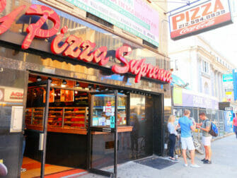 Die beste Pizza in New York - NY Pizza Suprema - 413 8th Avenue