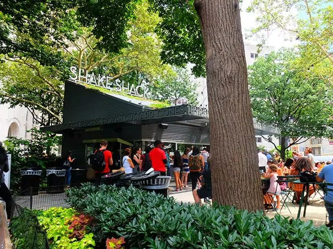 Parks in New York - Shake Shack im Madison Square Park