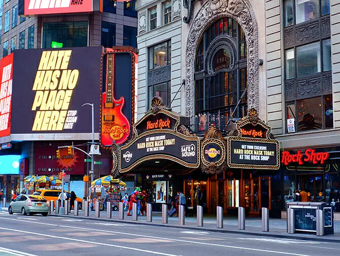 Themen Restaurants in NYC - Hard Rock Cafe