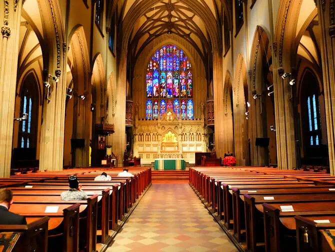 Was kann man in Lower Manhattan und Financial District machen - Trinity Church 