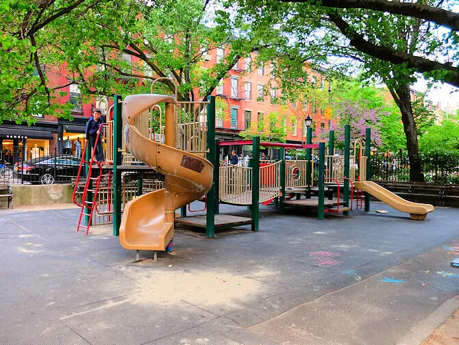 Spielplätze in New York - Bleeckerstreet Spielplatz 