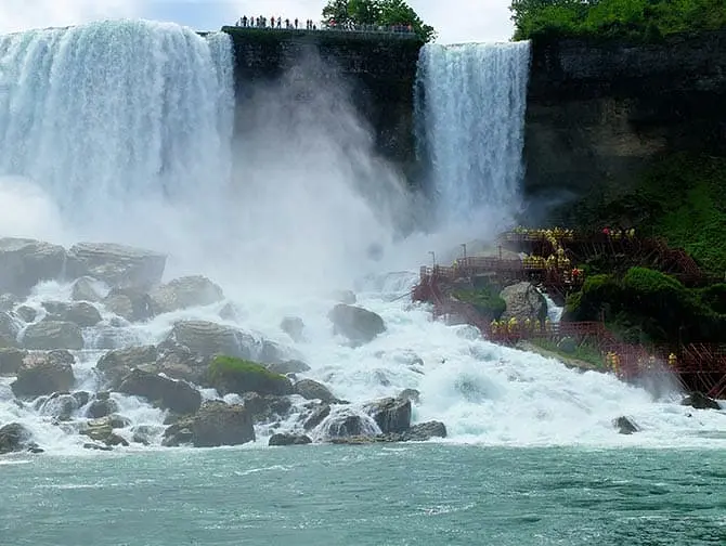 New York zu den Niagarafällen zweitägiger Ausflug - Bridal Veil Falls