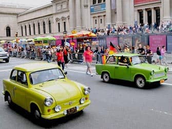 Die German-American Steuben-Parade in New York - Trabis