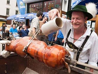 Oktoberfest in New York - Spanferkel bei Zum Schneider