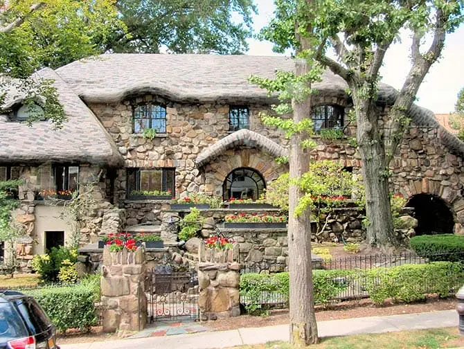 Pizza Tour in NYC - Hänsel und Gretel Haus