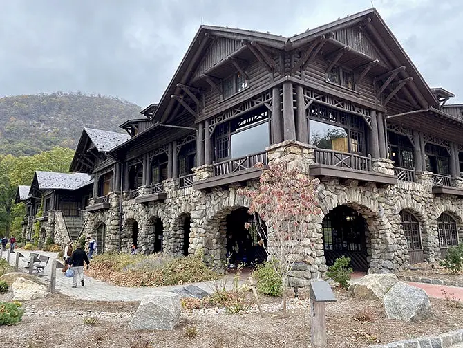 Tagesausflug zum Bear Mountain im Bundesstaat New York - Bear Mountain Inn