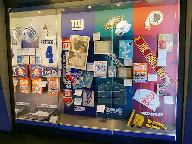 NFL Experience Times Square - Ausstellungsobjekte