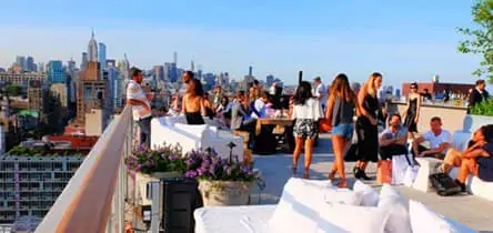 Rooftop Bars besuchen
