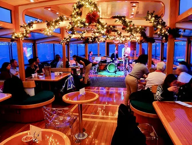 Bootstour zur Weihnachtszeit in New York