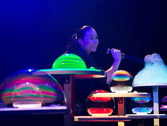 Gazillion Bubble Show am Broadway Tickets - Beeindruckende Seifenblasen