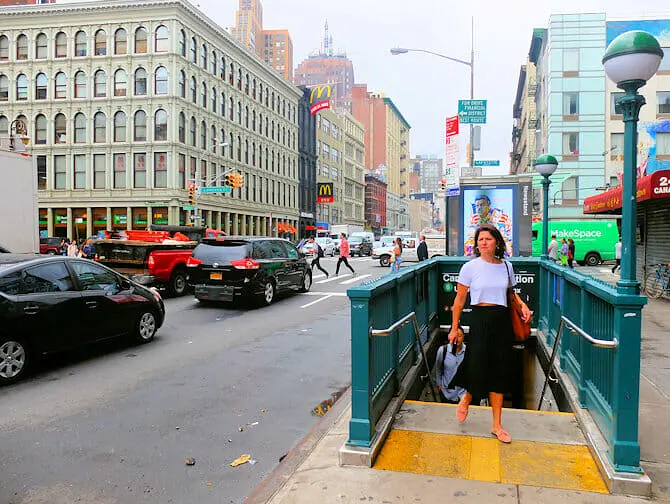 New York Subway (U-Bahn) - New York Subway Canal Street