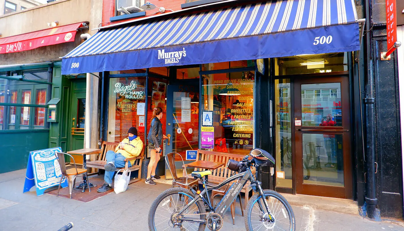 Best Coffee Shops and Bagel Bars in New York - Murray's Bagels