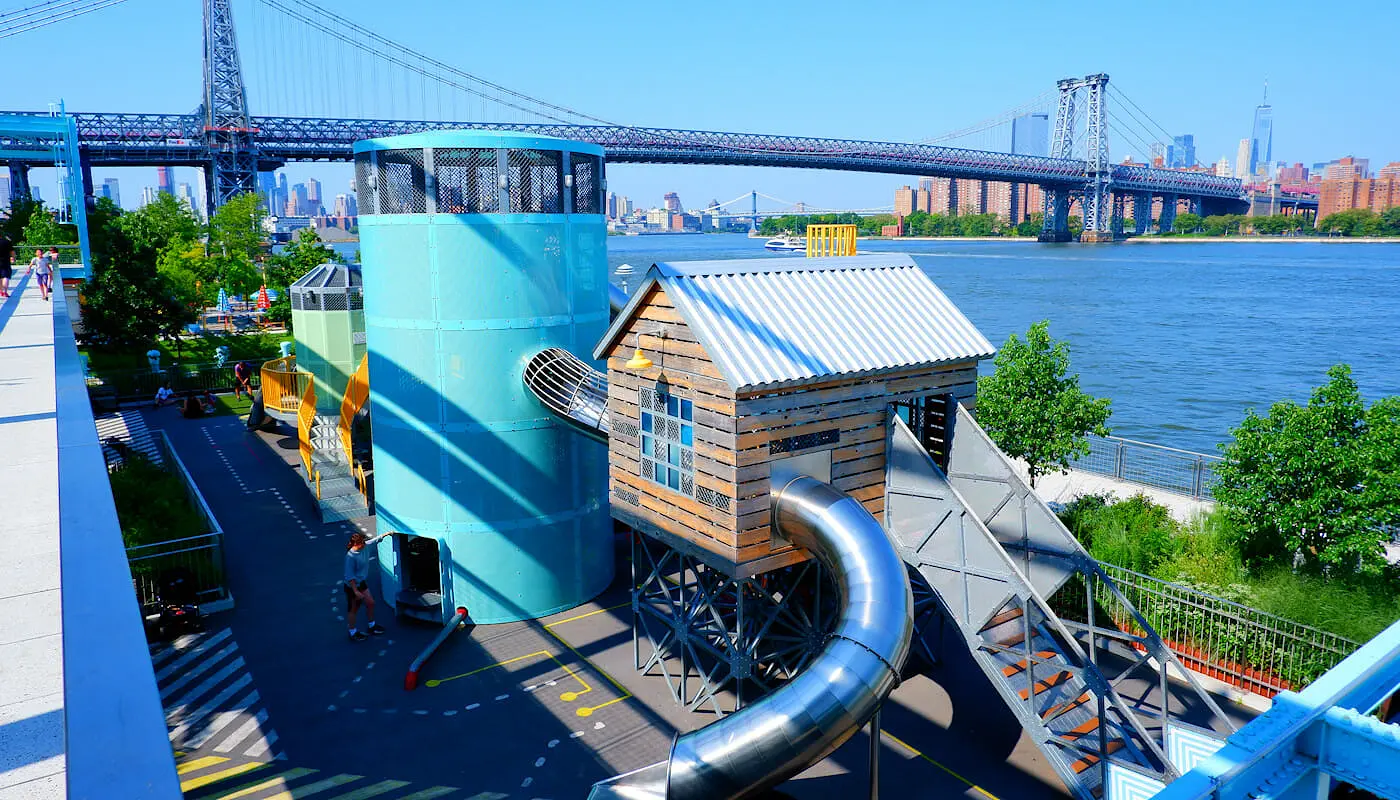 Spielplätze in New York - Domino Park