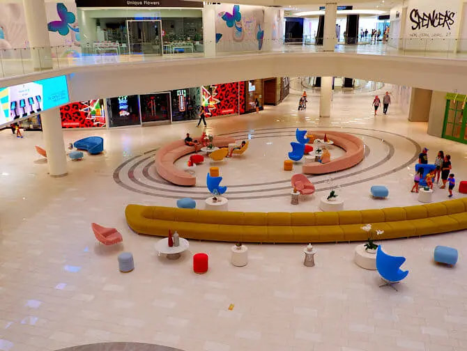 American Dream Mall in der Nähe von New York - Läden
