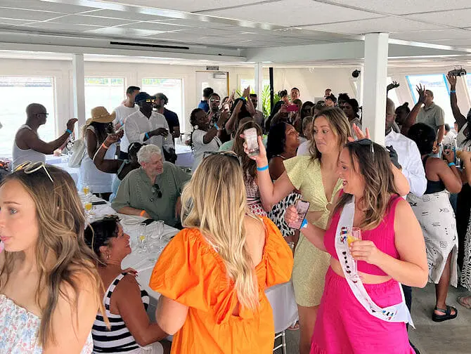 Brunch Cruise in New York - Atmosphäre