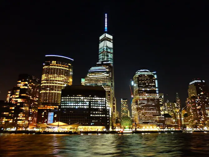Hudson River Dinner Cruise in New York Skyline