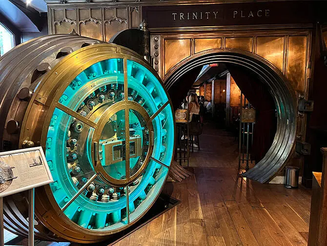 Themen - Restaurants in New York - Trinity Place 