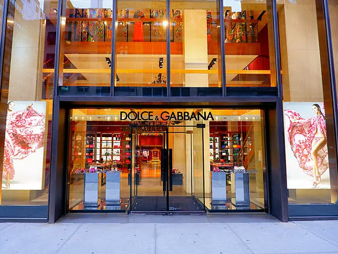 Shopping auf der Fifth Avenue - Shoppingstraße