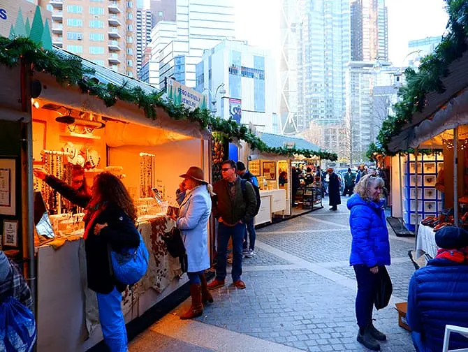 Weihnachtsmärkte in New York - Columbus Cirlce