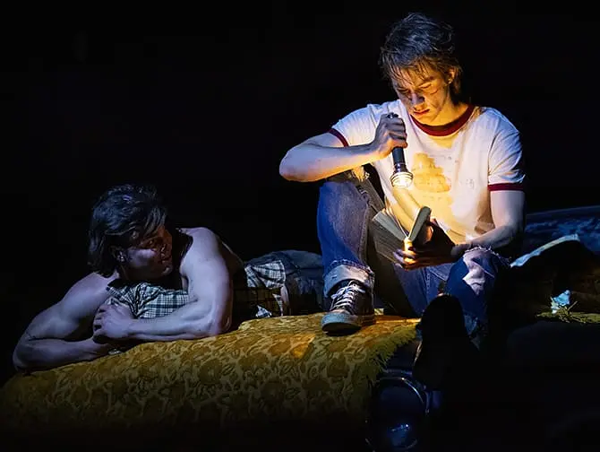 The Outsiders am Broadway Tickets - Freundschaft