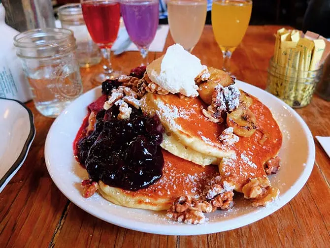 Frühstück in New York - Bubbys Drinnen