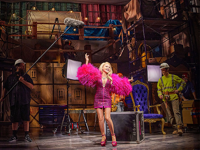 The Queen of Versailles am Broadway Tickets - Bühne