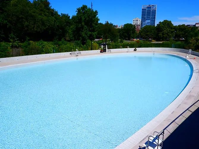 Schwimmen in New York - Gottesman Pool in Central Park
