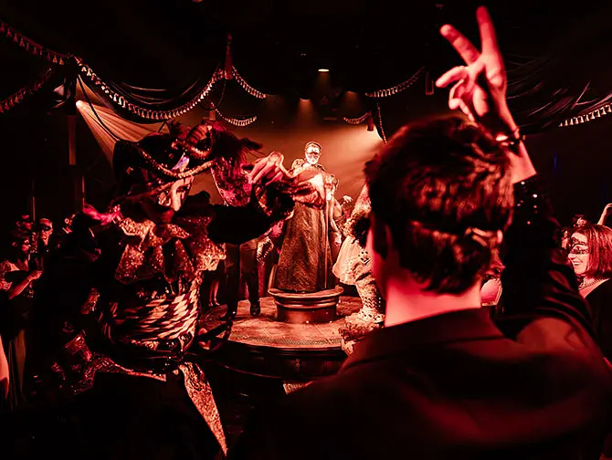 Masquerade auf Broadway Tickets - Eine Durchgangs-Broadway-Show