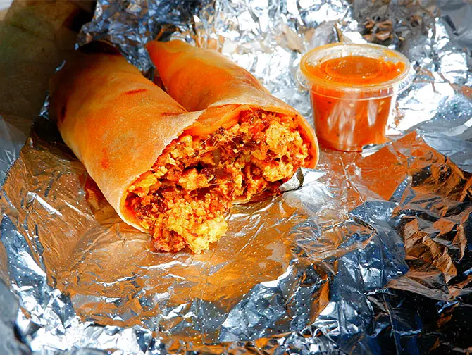 Frühstück in New York - Frühstücksburritos bei Los Tacos No. 1